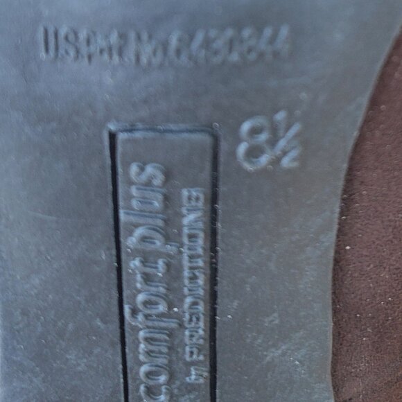 Comfort Plus by Predictions Dark Brown Pumps - Picture 7 of 7